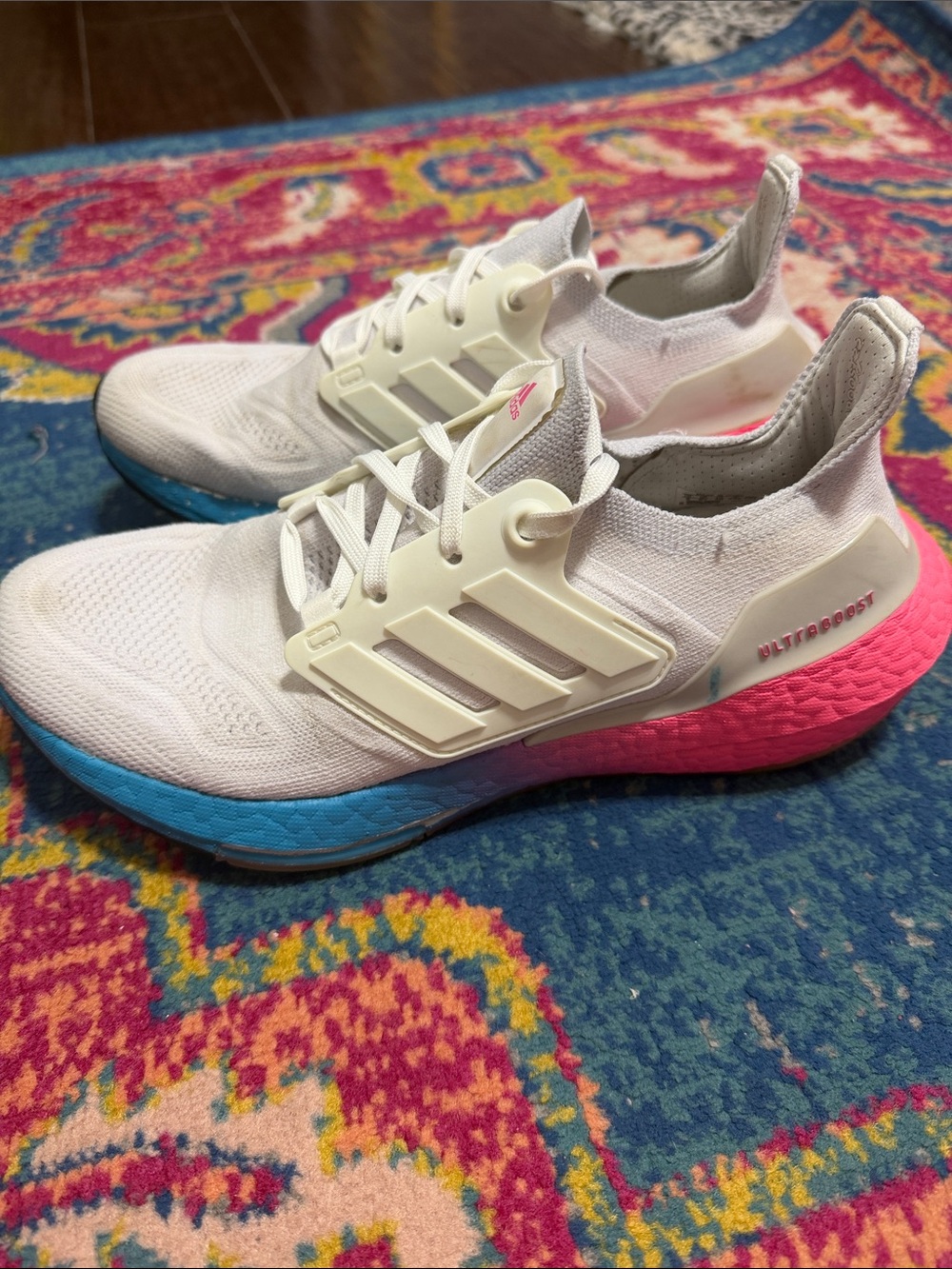 Adidas Ultraboost 22 White Gradient Womens size 8 tennis shoes pink blue - Picture 5 of 9